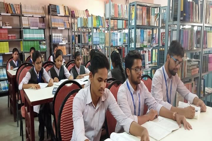 Viswam Degree and PG College campus in Madanapalle, Andhra Pradesh, India — photo 2