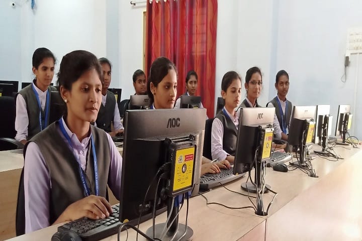 Viswam Degree and PG College campus in Madanapalle, Andhra Pradesh, India — photo 5