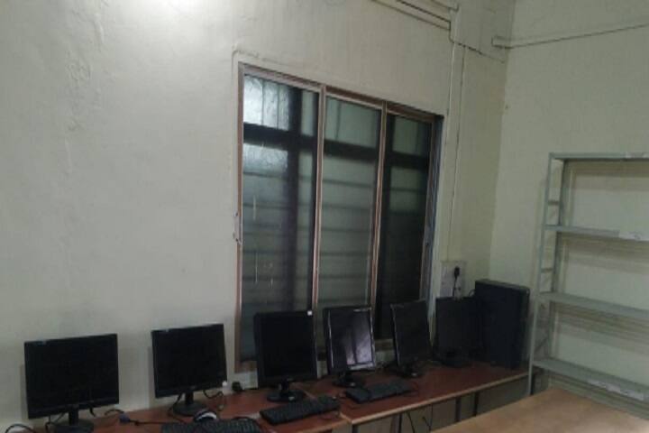 Smt Radhabai Sarda Arts Commerce Science College campus in Amravati, Maharashtra, India — photo 4