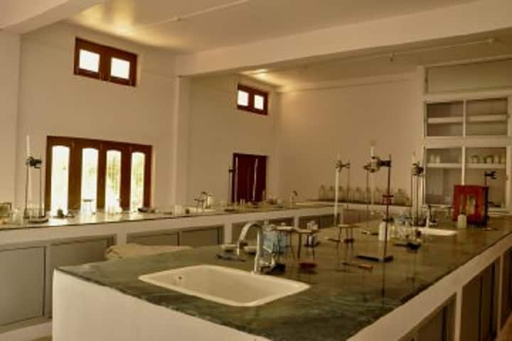 Sri Ram Janki Mahavidyalaya campus in Ayodhya, Uttar Pradesh, India — photo 5