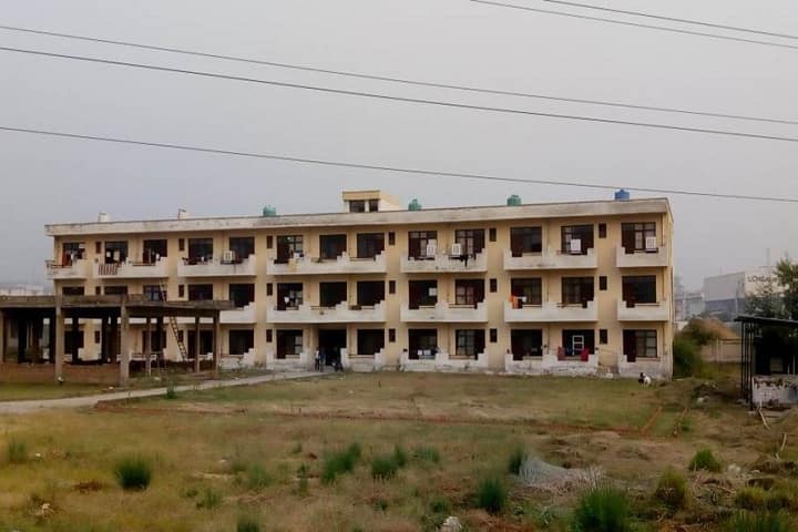 Central Institute of Petrochemicals Engineering and Technology campus in Solan, Himachal Pradesh, India — photo 5