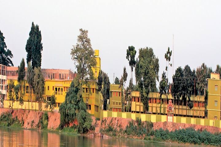 Jangipur College campus in Jangipur, West Bengal, India — photo 1