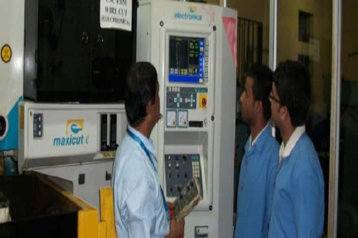 Central Institute of Petrochemicals Engineering and Technology campus in Haldia, West Bengal, India — photo 5