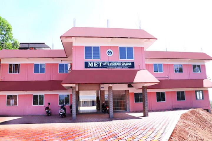 MET Arts and Science College campus in Kozhikode, Kerala, India — photo 1