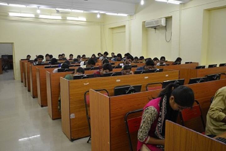 SBES College of Arts and Commerce campus in Aurangabad, Maharashtra, India — photo 6