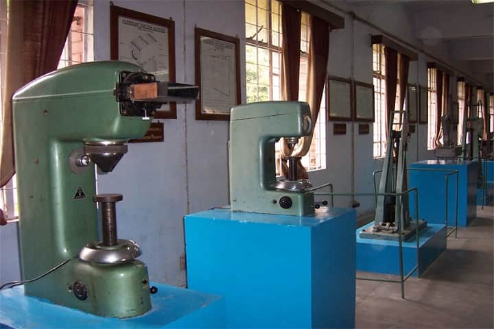 Dhanalakshmi Srinivasan Institute of Technology campus in Tiruchirappalli, Tamil Nadu, India — photo 4