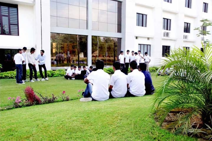 Advait Vedanta Institute of Technology campus in Jaipur, Rajasthan, India — photo 1