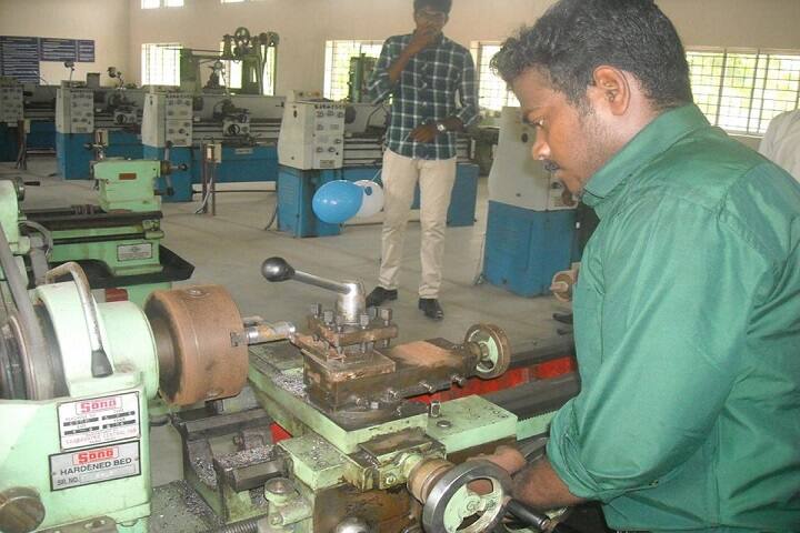 Sembodai Rukmani Varatharajan Engineering College campus in Nagapattinam, Tamil Nadu, India — photo 4