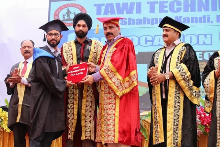 Tawi Engineering College campus in Pathankot, Punjab, India — photo 6