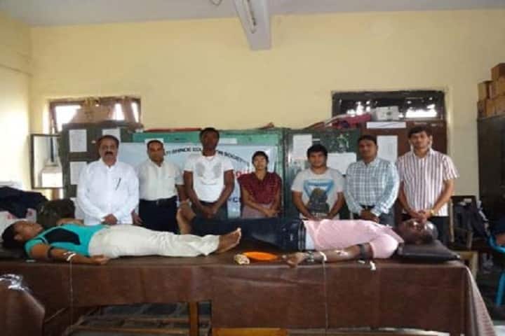 DD Shinde Sarkar College campus in Kolhapur, Maharashtra, India — photo 3