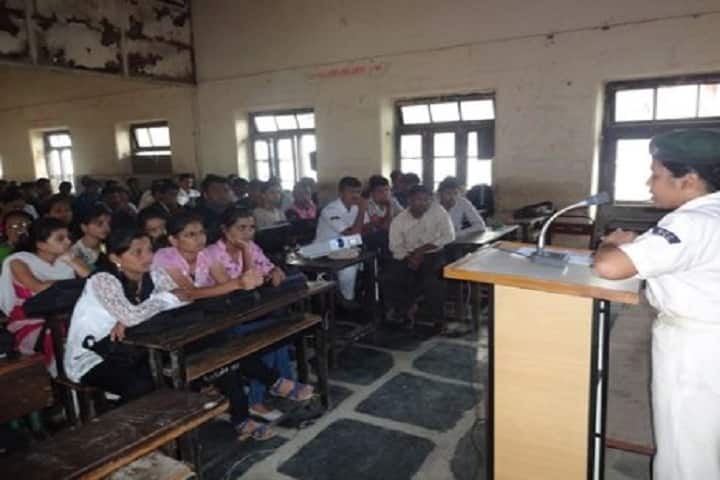DD Shinde Sarkar College campus in Kolhapur, Maharashtra, India — photo 4