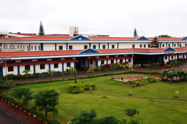 Mahavir Institute of Medical Sciences campus in Vikarabad, Telangana, India — photo 1