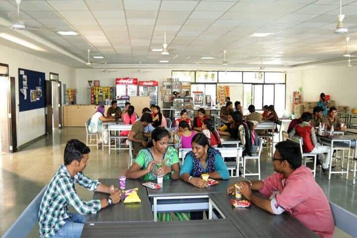 CARE College of Arts and Science campus in Tiruchirappalli, Tamil Nadu, India — photo 6