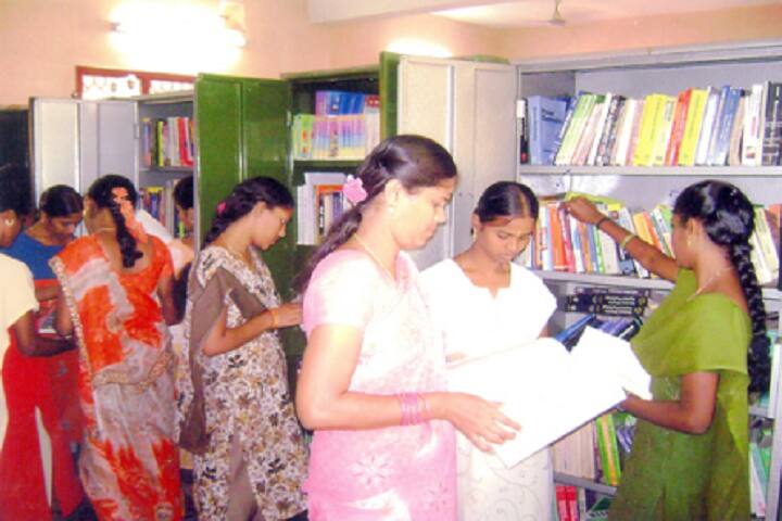 Dr Nalli Kuppusamy Arts College campus in Thanjavur, Tamil Nadu, India — photo 6