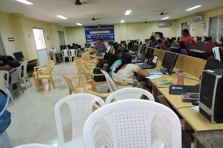 Government Arts College For Women campus in Pudukkottai, Tamil Nadu, India — photo 3