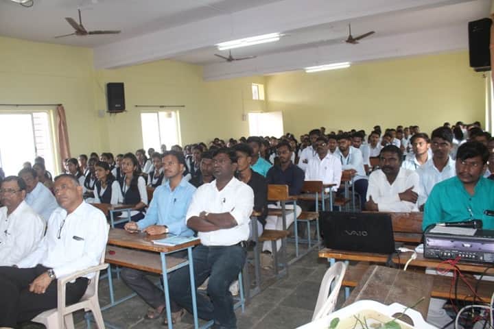 Prof Dr ND Patil Mahavidyalaya campus in Shahuwadi, Maharashtra, India — photo 3