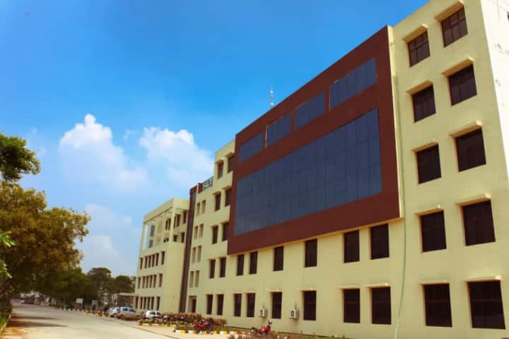 SGT Institute of Engineering and Technology campus in Gurgaon, Haryana, India — photo 3