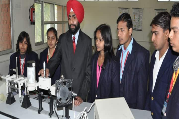 Swami Parmanand College of Engineering and Technology campus in aganpur, Punjab, India — photo 2