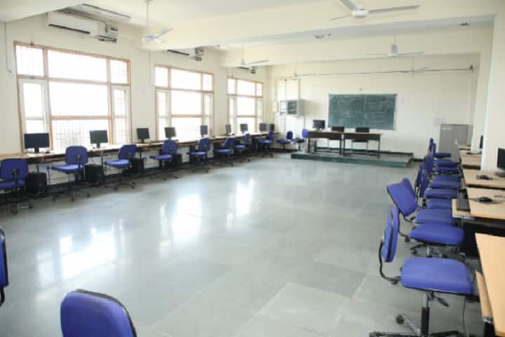 CRSSIET Jhajjar campus in Jhajjar, Haryana, India — photo 6