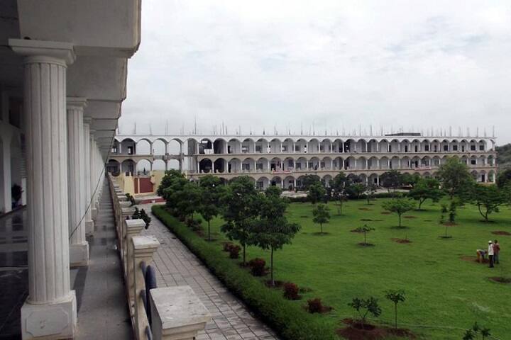 Vignan's Institute of Technology and Aeronautical Engineering campus in Nalgonda, Telangana, India — photo 4