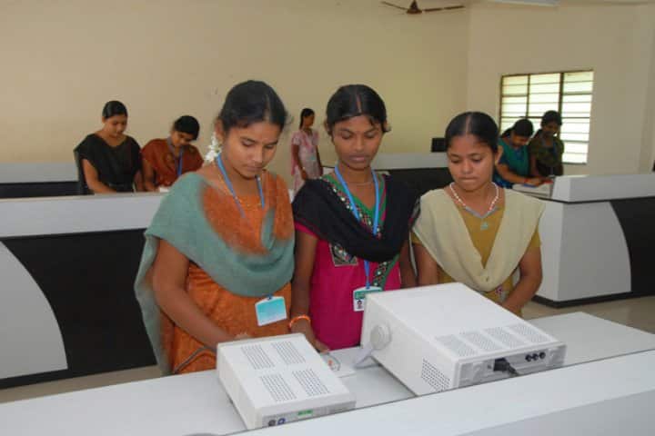 Vetri Vinayaha College of Engineering and Technology campus in Tiruchirappalli, Tamil Nadu, India — photo 2