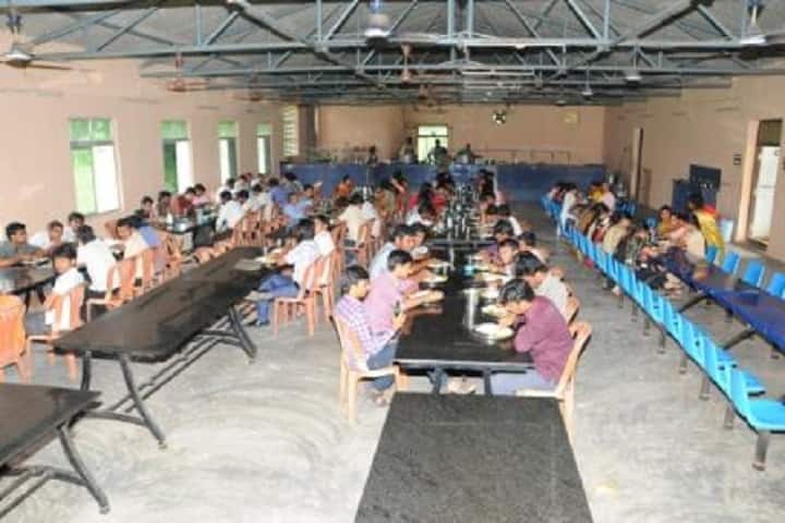Sri Vasavi Institute of Engineering and Technology campus in Krishna, Andhra Pradesh, India — photo 2