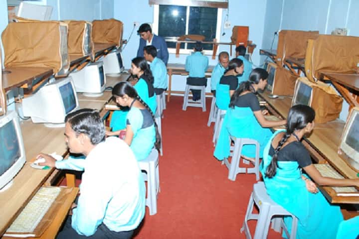 Mahatma Gandhi College campus in Raipur, Chhattisgarh, India — photo 4