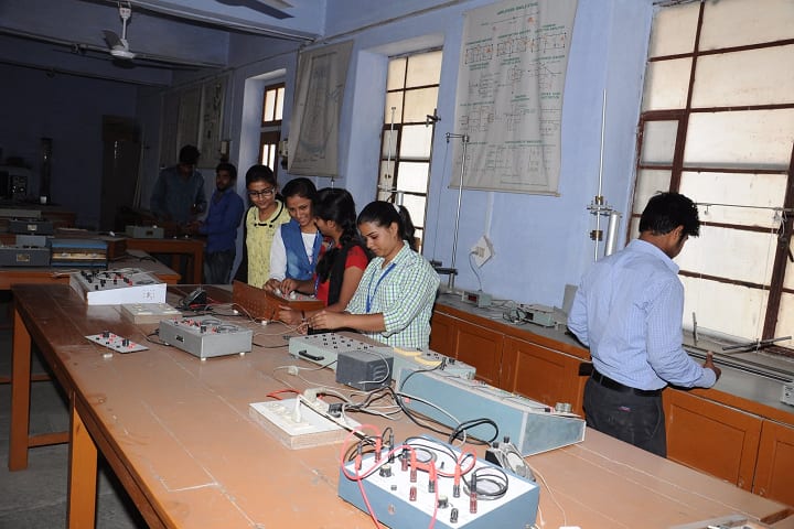 Chirawa College campus in Jhunjhunun, Rajasthan, India — photo 6