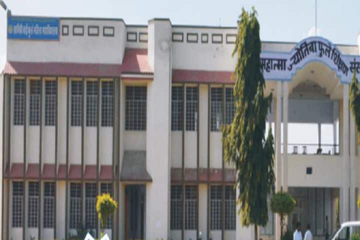 Savitri Bai Phule Mahila Mahavidyalaya campus in Sikar, Rajasthan, India — photo 1