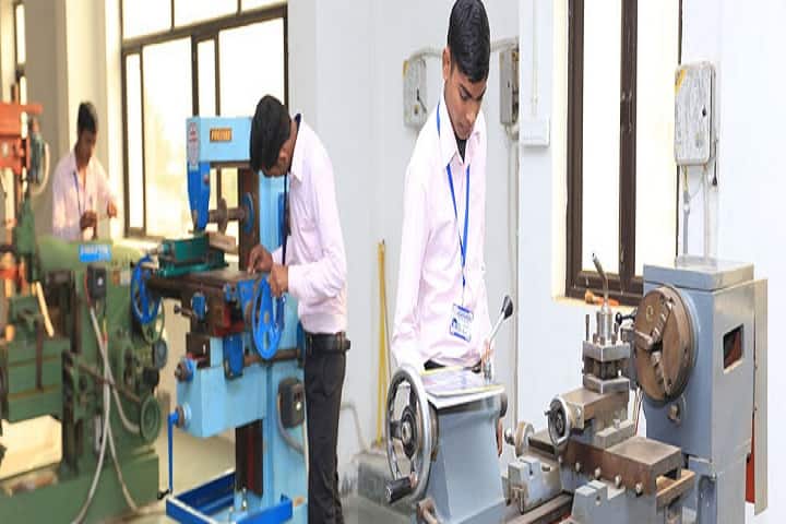 Mata Rajkaur Institute of Engineering and Technology campus in Rewari, Haryana, India — photo 5
