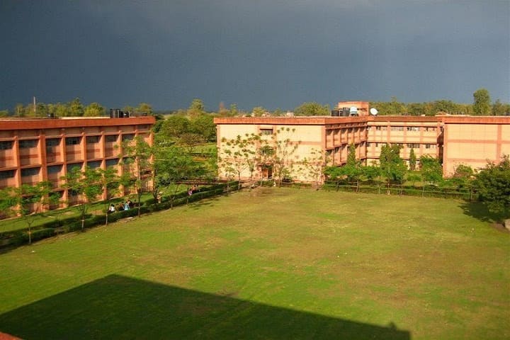 Shaheed Bhagat Singh State University campus in Firozpur, Punjab, India — photo 4
