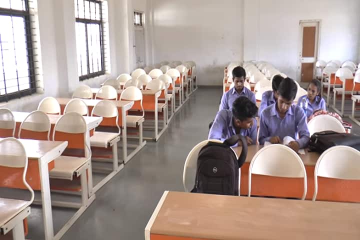 Shri Venkteshwar Institute of Technology campus in Indore, Madhya Pradesh, India — photo 4