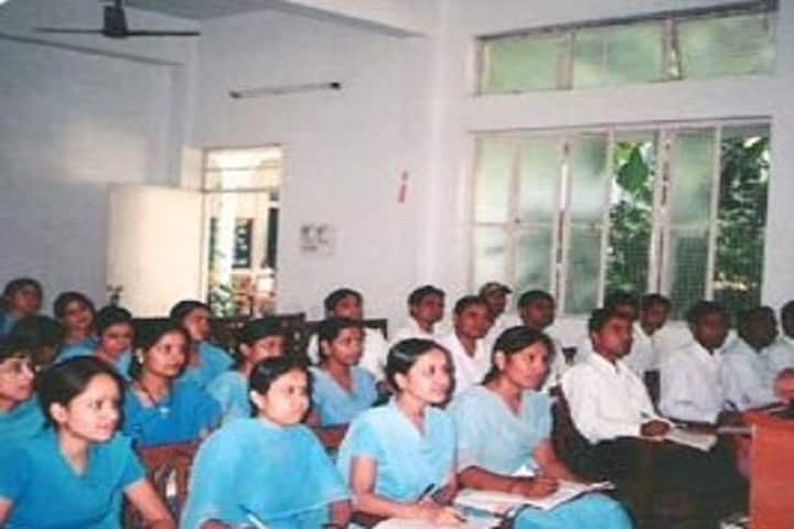 Pt Sujan Singh Degree College campus in Meerut, Uttar Pradesh, India — photo 2