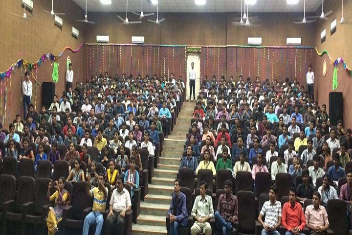Government Polytechnic campus in Rajkot, Gujarat, India — photo 3
