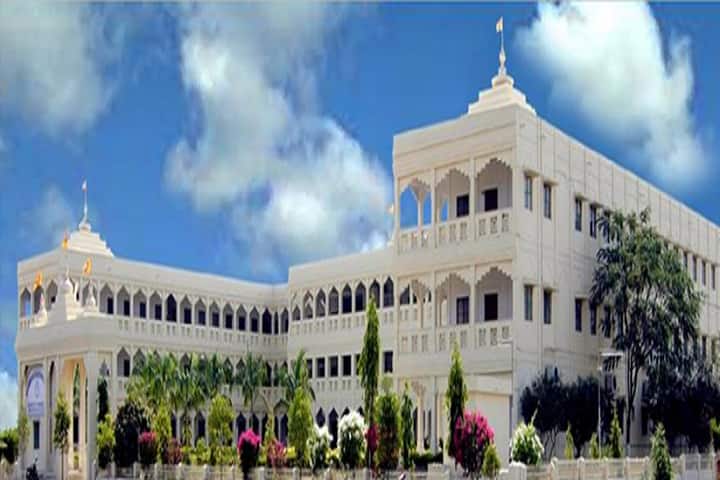 Maharishi Institute of Management campus in Greater Noida, Uttar Pradesh, India — photo 1