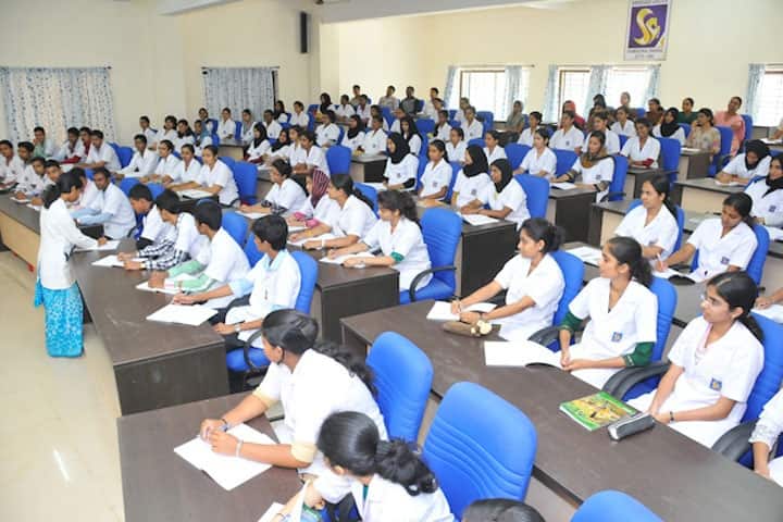 Srinivas Institute of Dental Sciences campus in Mangalore, Karnataka, India — photo 2