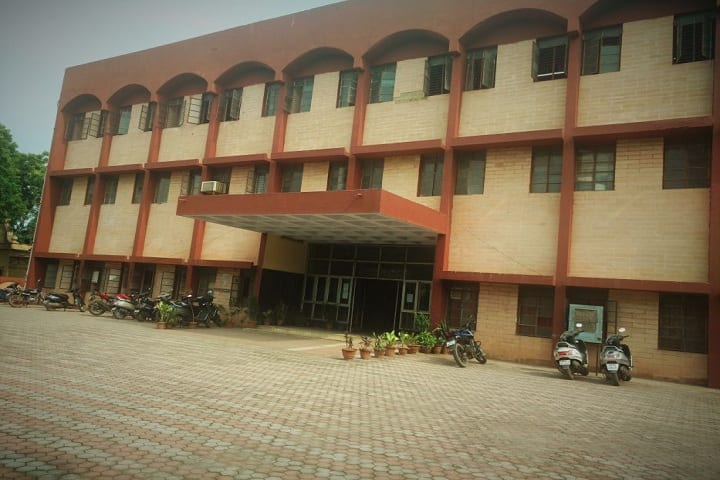 Government Women's Polytechnic College campus in Gwalior, Madhya Pradesh, India — photo 1