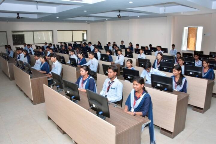 Sardar Patel College of Technology campus in Balaghat, Madhya Pradesh, India — photo 4