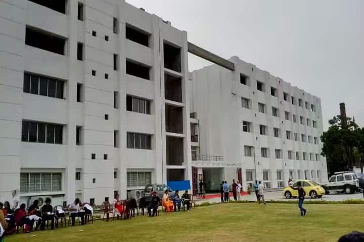 Kusum Devi Sunderlal Dugar Jain Dental College and Hospital campus in Kolkata, West Bengal, India — photo 1
