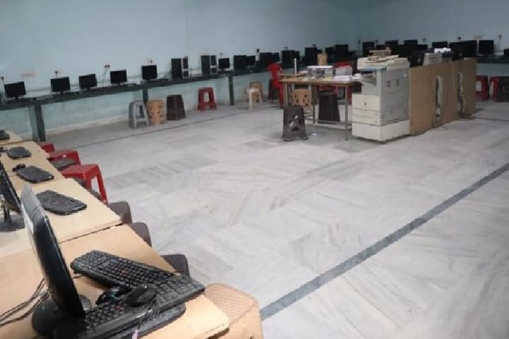 Narmada Devi Mahila Mahavidyalay campus in Agra, Uttar Pradesh, India — photo 2