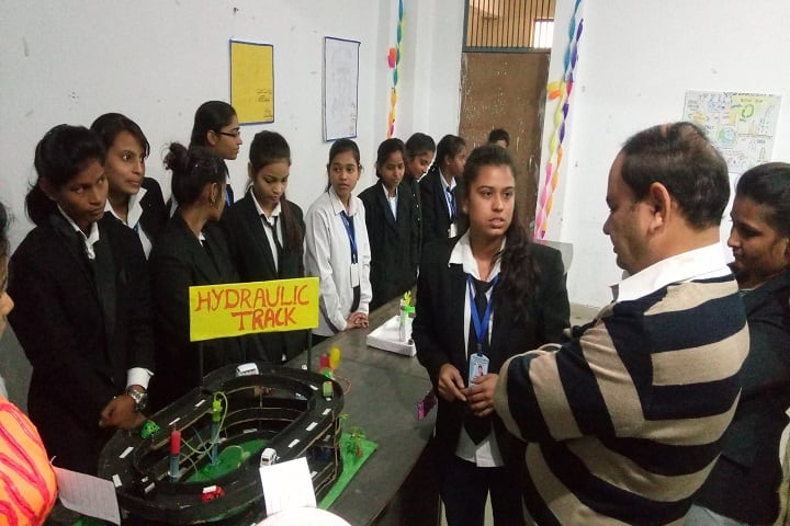 Brahmanand Mahila Mahavidyalaya campus in Bulandshahr, Uttar Pradesh, India — photo 6