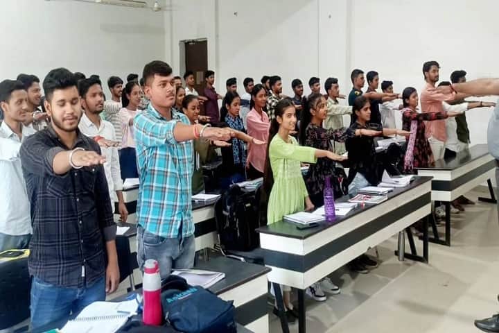 SR Institute of Management and Technology campus in Lucknow, Uttar Pradesh, India — photo 3