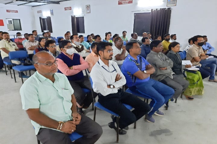 Chintamani College of Commerce campus in Chandrapur, Maharashtra, India — photo 6