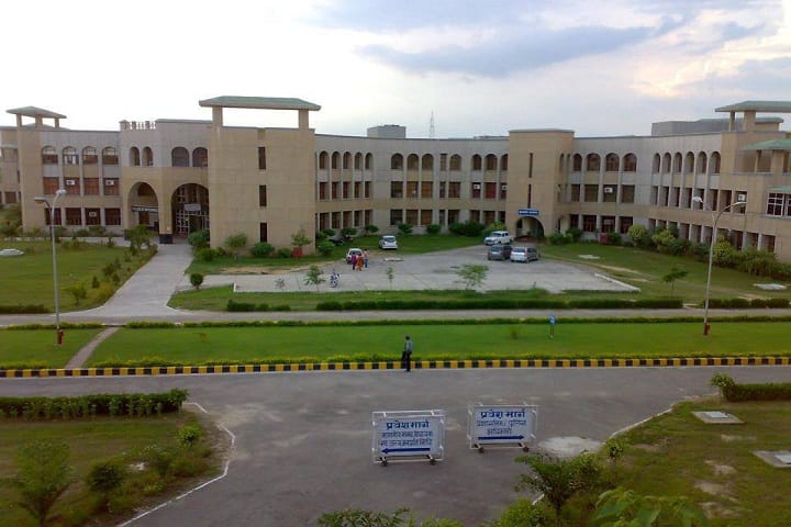 Sardar Vallabhbhai Patel University of Agriculture and Technology campus in Meerut, Uttar Pradesh, India — photo 2