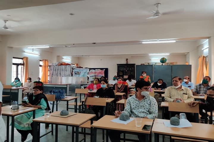 Government Madhav Arts and Commerce College campus in Ujjain, Madhya Pradesh, India — photo 3