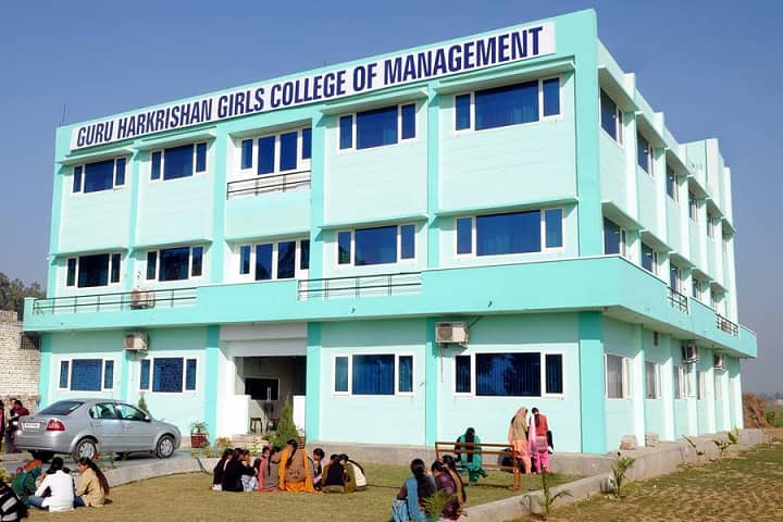 Guru Harkrishan Girls College campus in Sangrur, Punjab, India — photo 2