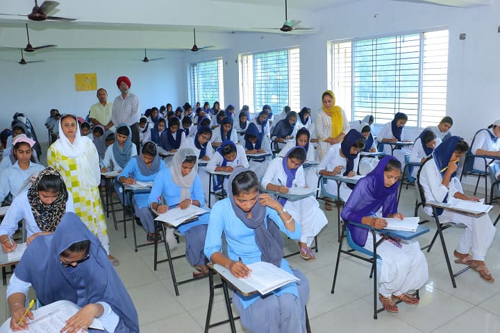 Guru Harkrishan Girls College campus in Sangrur, Punjab, India — photo 3