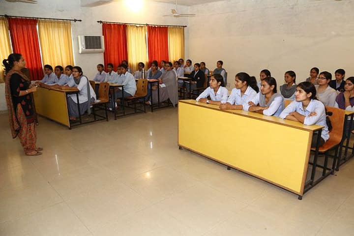 Guru Harkrishan Girls College campus in Sangrur, Punjab, India — photo 4
