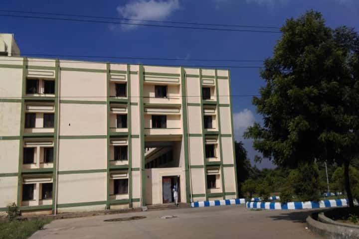 Madha Dental College and Hospital campus in Chennai, Tamil Nadu, India — photo 3
