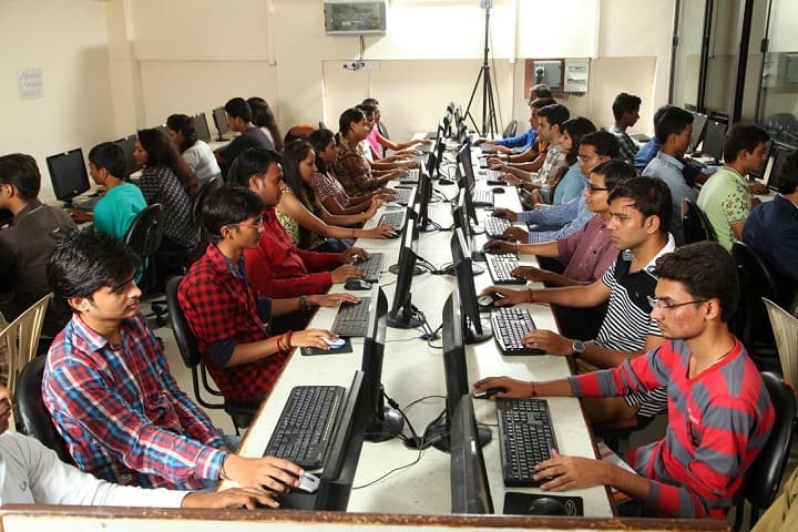 L J Institute of Management Studies campus in Ahmedabad, Gujarat, India — photo 2